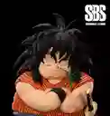 Dragon Ball Estatua Yajirobe Resina 35 Cm