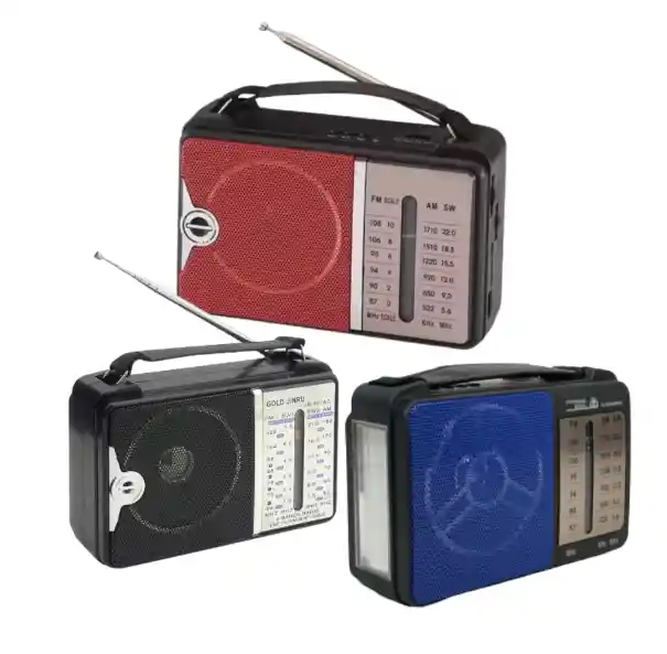 Radio Portátil Ns-8060bt Roja Con Recarga Solar Integrada