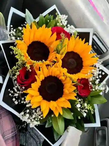"conquista" Bouquet De Girasoles