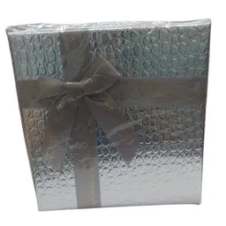 Caja Fina Regalo Metalizada Cuadrada Plateada Grande