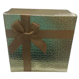 Caja Fina Regalo Metalizada Cuadrada Dorada Grande