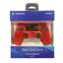 Combo Control Inalámbrico Ps4 + Cargador De 4 Pilas Beston Rojo