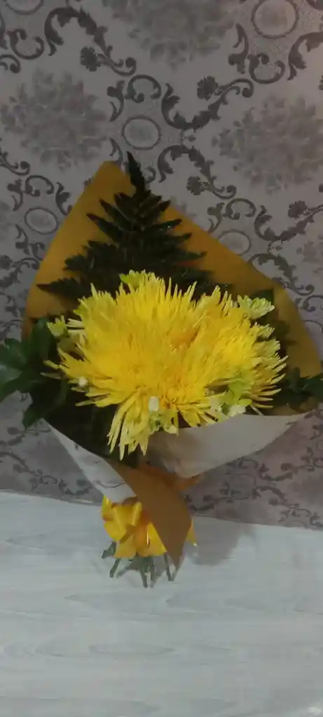 Flores Amarillas - Bouquet De Crisantemos Amarillos