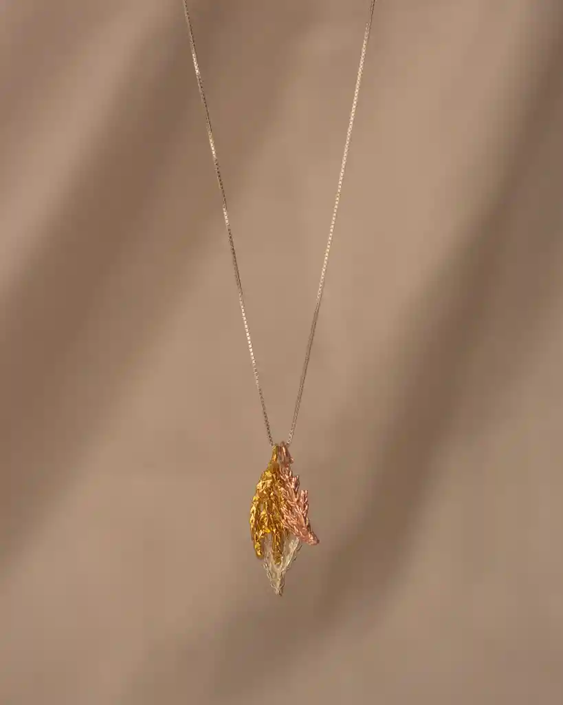 Gargantilla Plata Tres Hojas Pinos