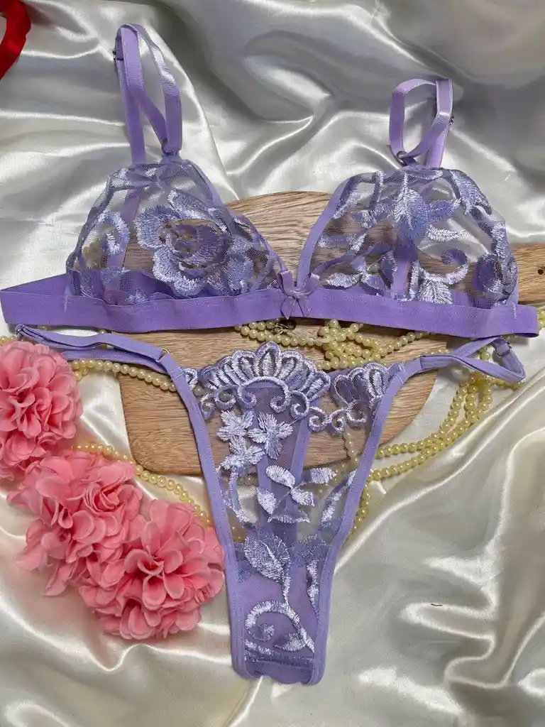 Conjunto Basico Con Bordado