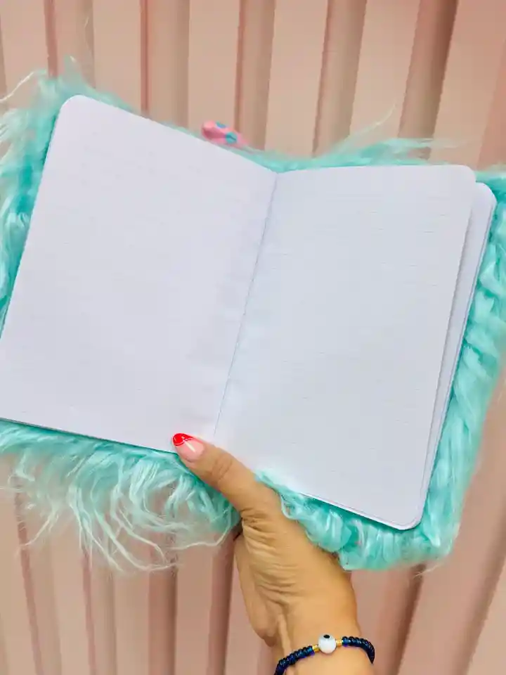 Agenda De Monstruo Peludo Verde