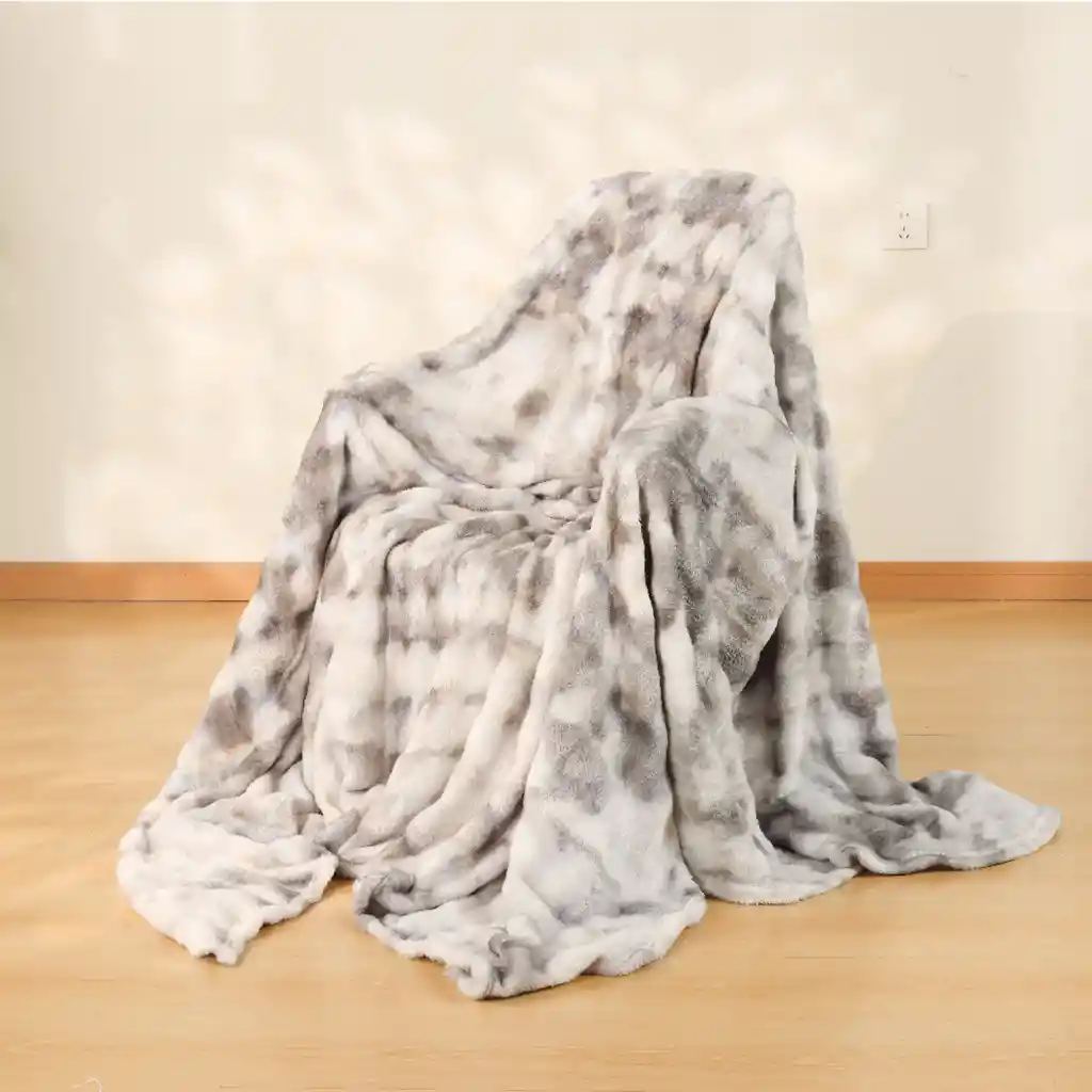 Cobija Alaska Multicolor 200*230cm Blanco Con Gris