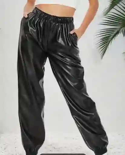 Jogger Cuerina Cintura Elastica