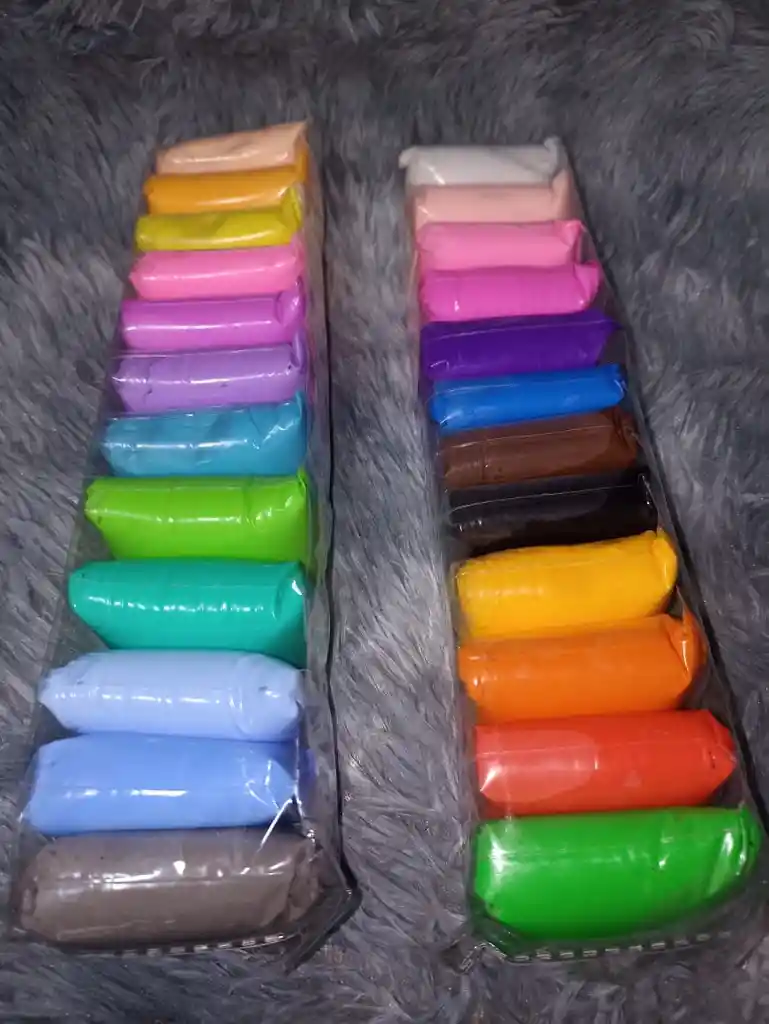 Fomi Moldeable Paquete Por 12 Colores