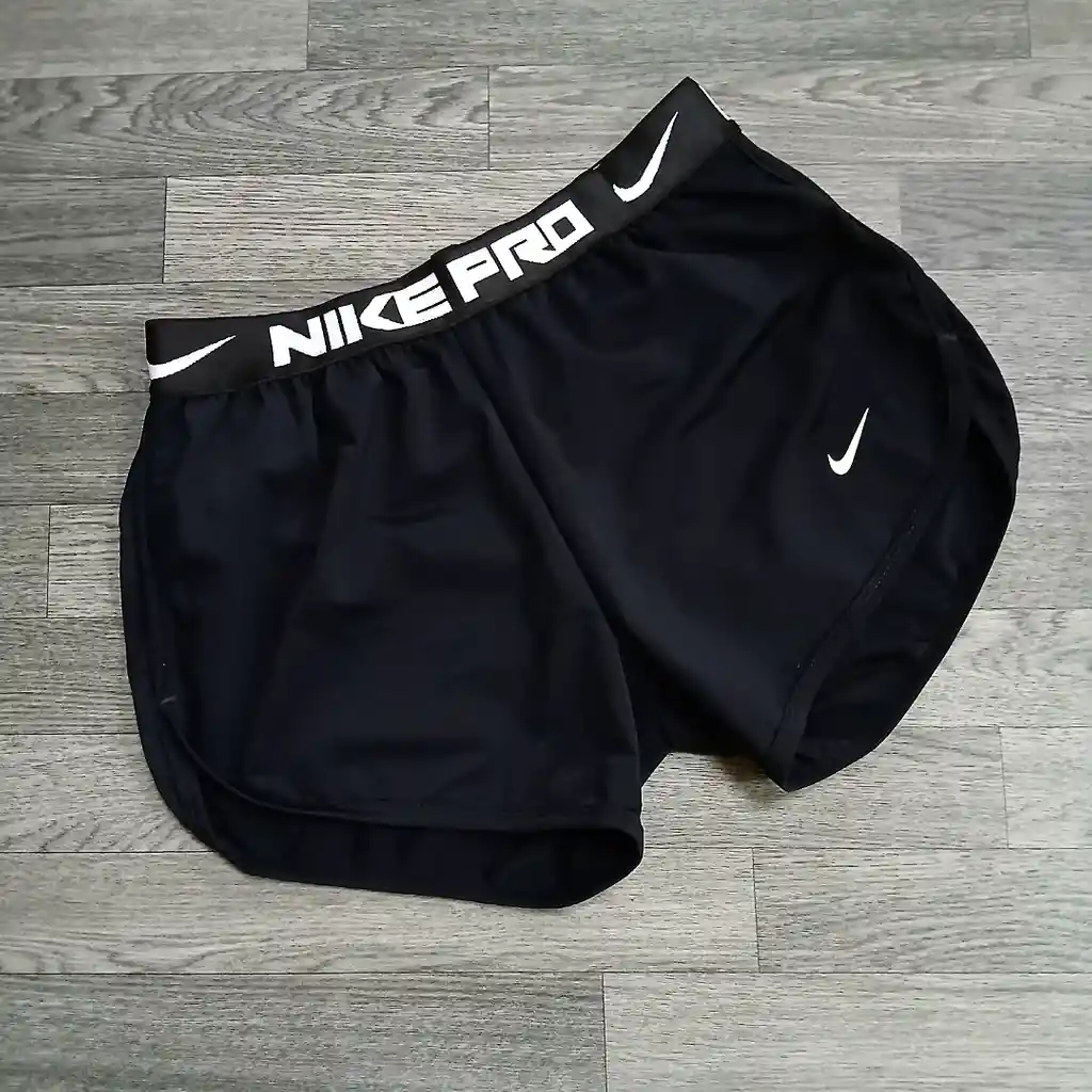 Pantaloneta Running Nike