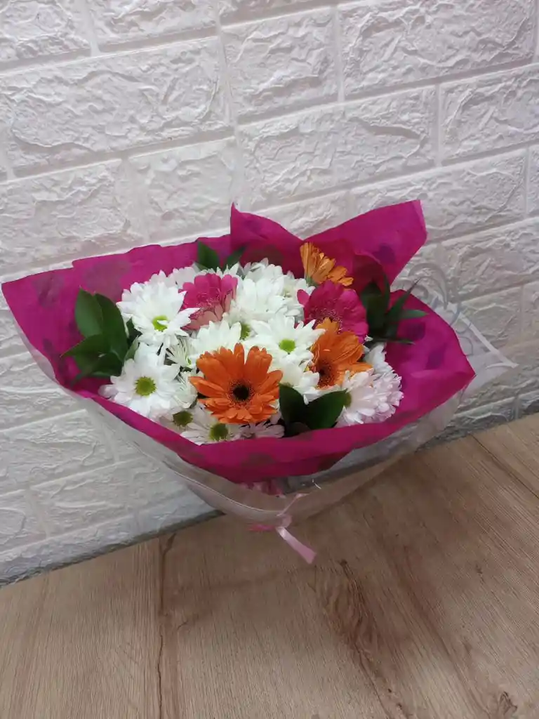 Ramo De Margaritas Y Gerberas Eco