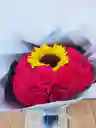 Ramo De Rosa Con Girasoles