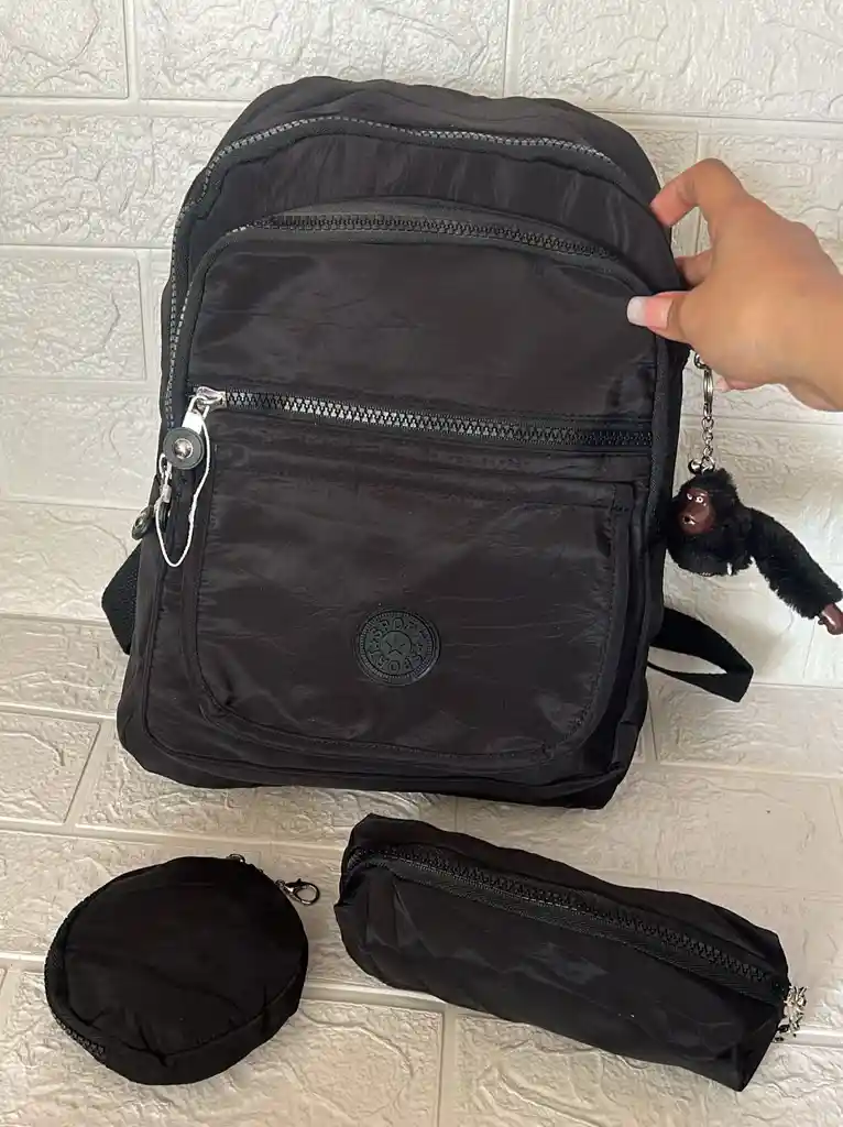 Maletin Escolar Dama O Niña 4 Bolsillos Pequeño Negro + Cartuchera Y Monedero / Bolso