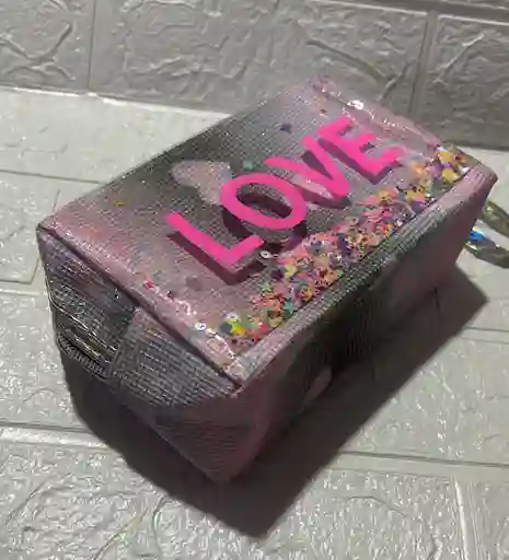 Cosmetiquera Cuadrada Love