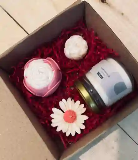 Caja De Velas "esencia Floral Tropical" - Con Aroma
