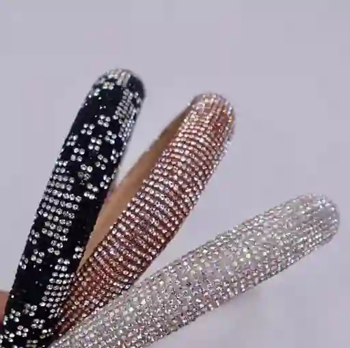 Diadema Delgada Piedras Colores Surtida