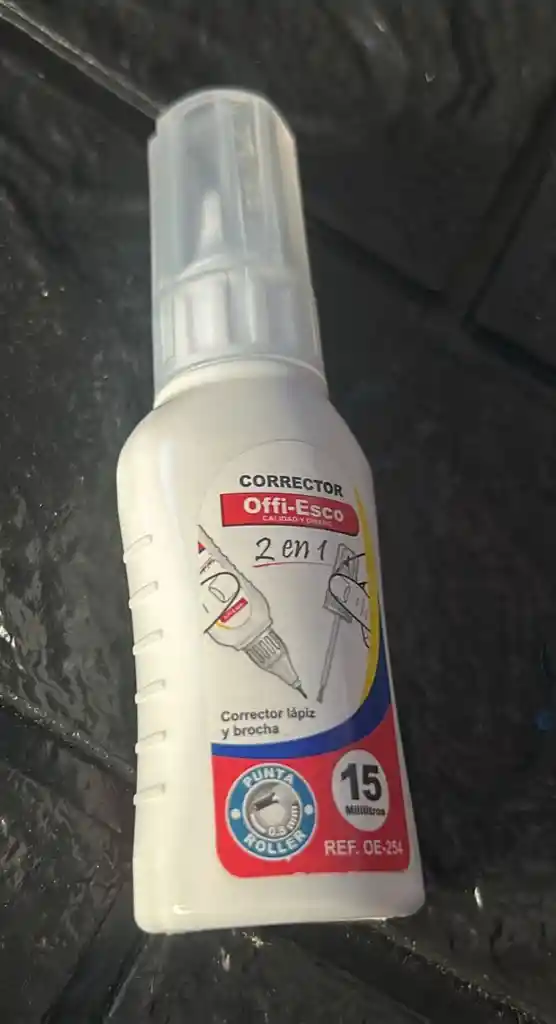 Corrector Liquido Doble Servicio Brocha Y Lapiz Offi Esco