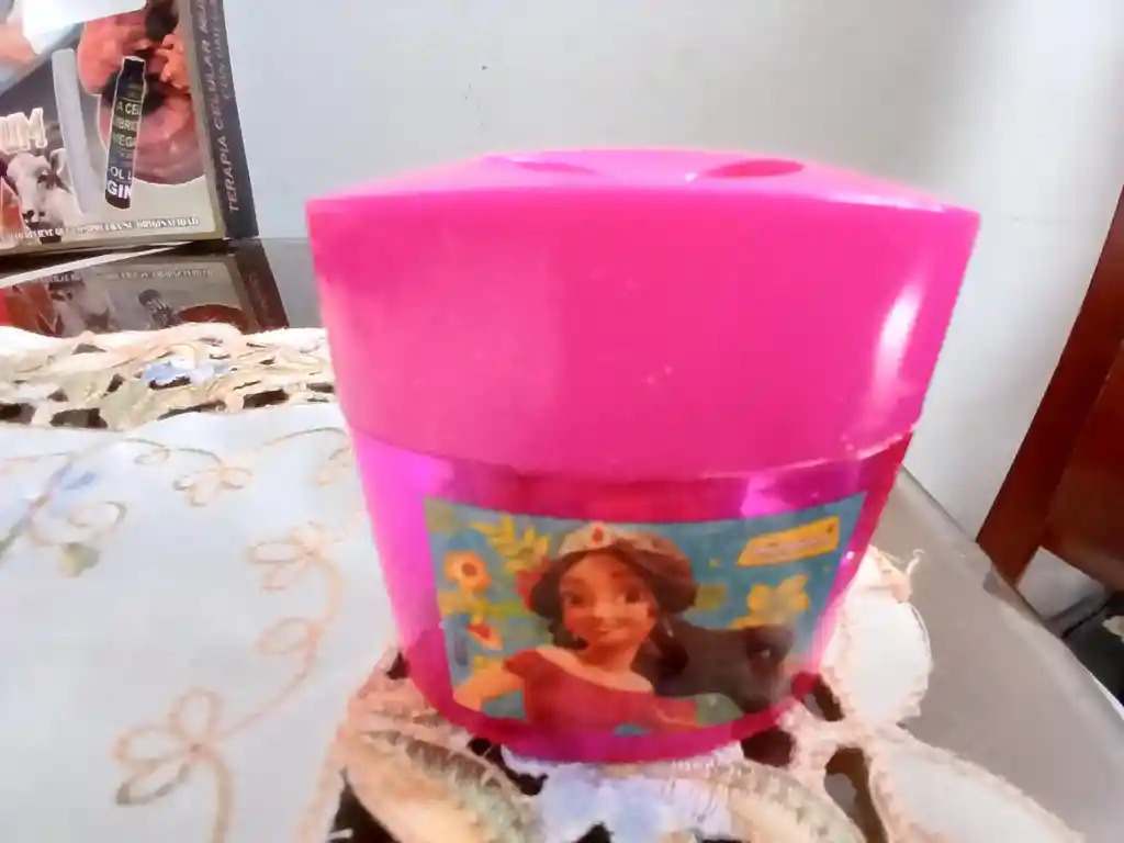 Sacapunta De 2 Orificios De Princesitas (grueso Y Delgado)