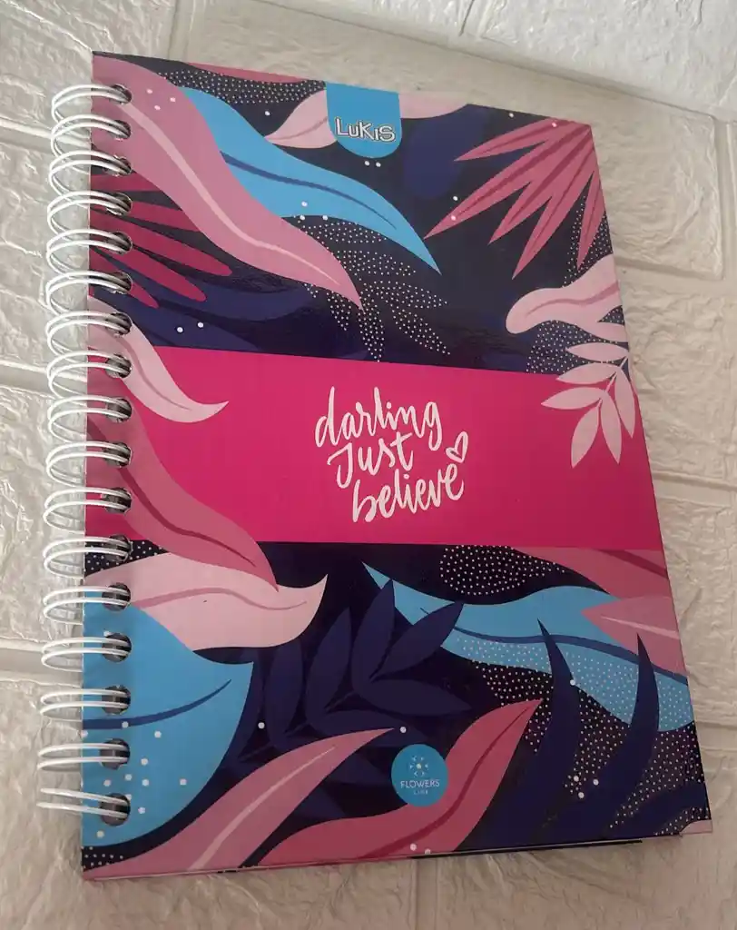 Cuaderno 5 Materias Pequeño Dama Cuadriculado Lukis