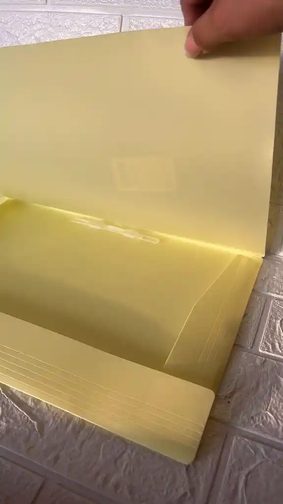 Carpeta Plastica Resorte Oficio Amarilla Pastel
