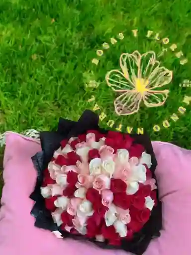 Flores Bouquet De 50 Rosas Combinadas (rojas, Rosadas Y Blancas)
