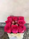Cubo De Rosas Y 4 Ferreros