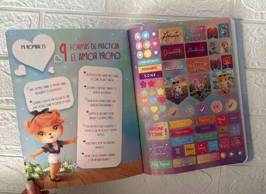 Cuaderno Cocido 50h Cuadros Niña Peluches Con Aroma Y Stickers
