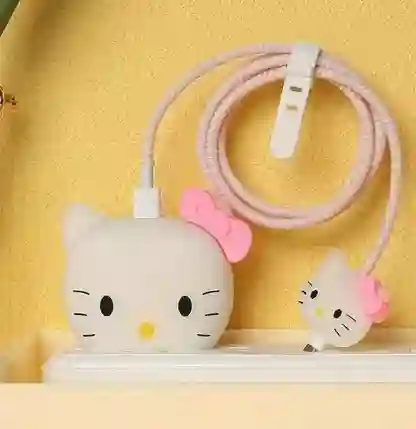Kit Protector Funda Hallo Kitty Forro Cargador Iphone 20w