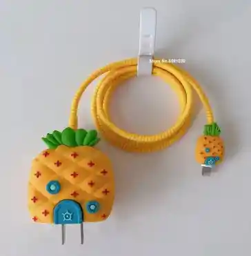 Kit Protector Funda Piña Bob Sponge Forro Cargador Iphone 20w