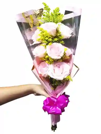 Bouquets De Rosas