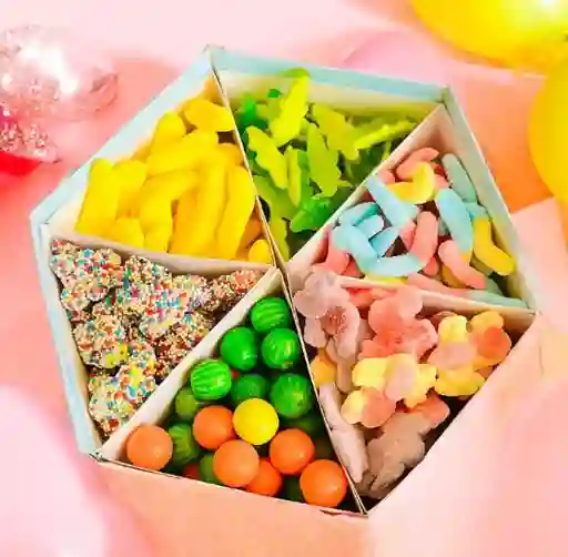 Caja Amor Y Amistad Corazon Grande Con Gomitas - Regalo Cumpleaños - Regalo Feliz Dia