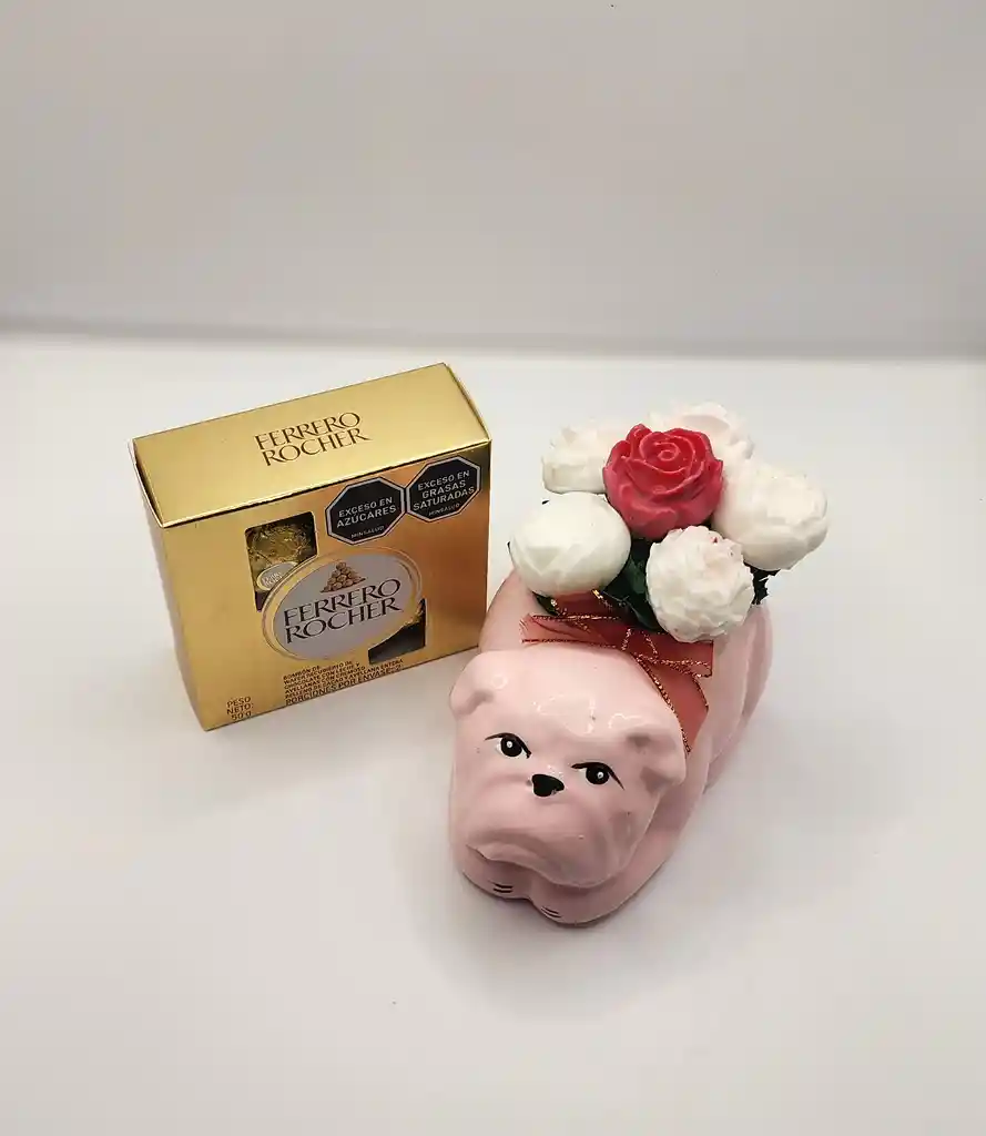 Porcelana Bulldog Con Mini Rosas Y Bombones Ferrero Rocher