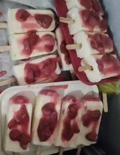 Paleta De Dulce Con Fresa