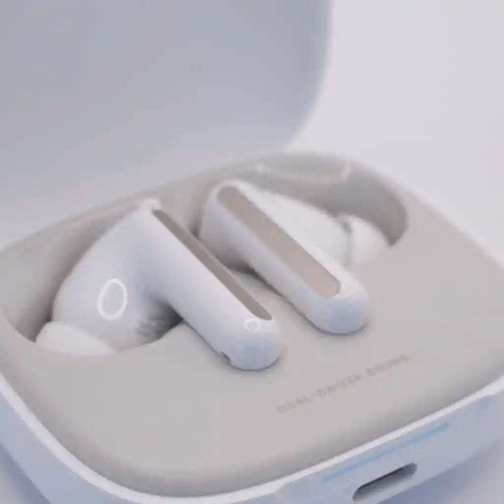 Audífonos Xiaomi Redmi Buds 6 Bluetooth Color Blanco Original