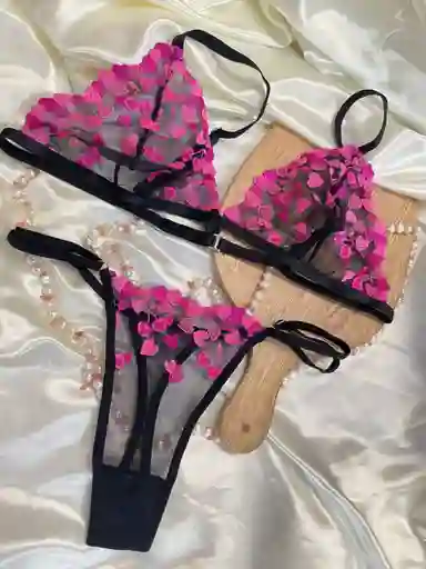 Conjunto Básico Bordado