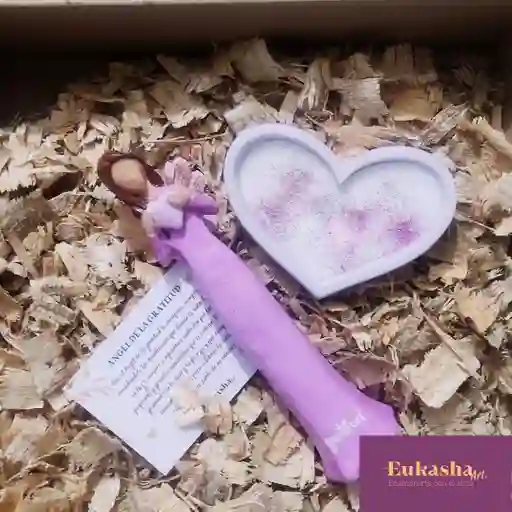 Ángel De La Gratitud Más Vela Corazón O Estrella