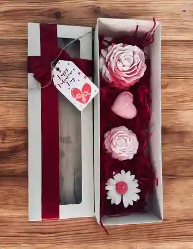 Caja De Velas Aromatizada Flores Y Corazón - Tarjeta Love