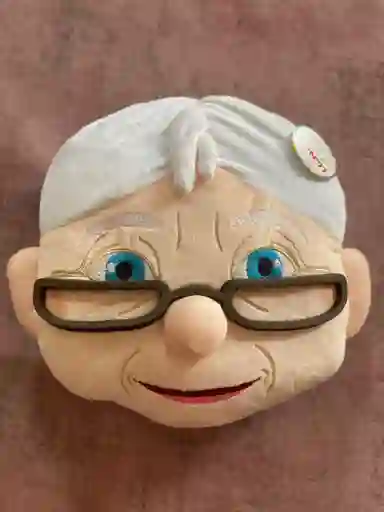 Peluche Viejita De Up