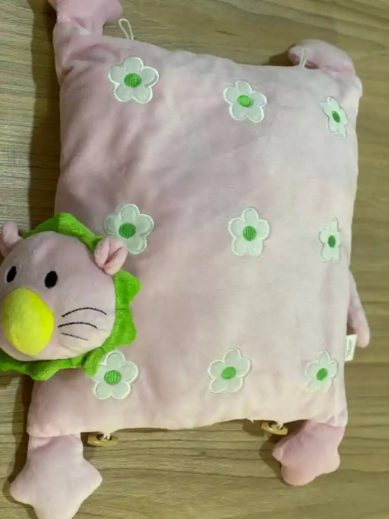 Almohada Personajes
