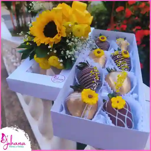 Caja De Girasol Y Fresas Love
