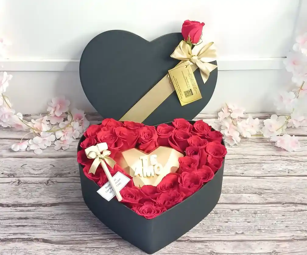 Caja Corazón De Lujo, Corazón 3d Chocolate Y Rosas (programar)