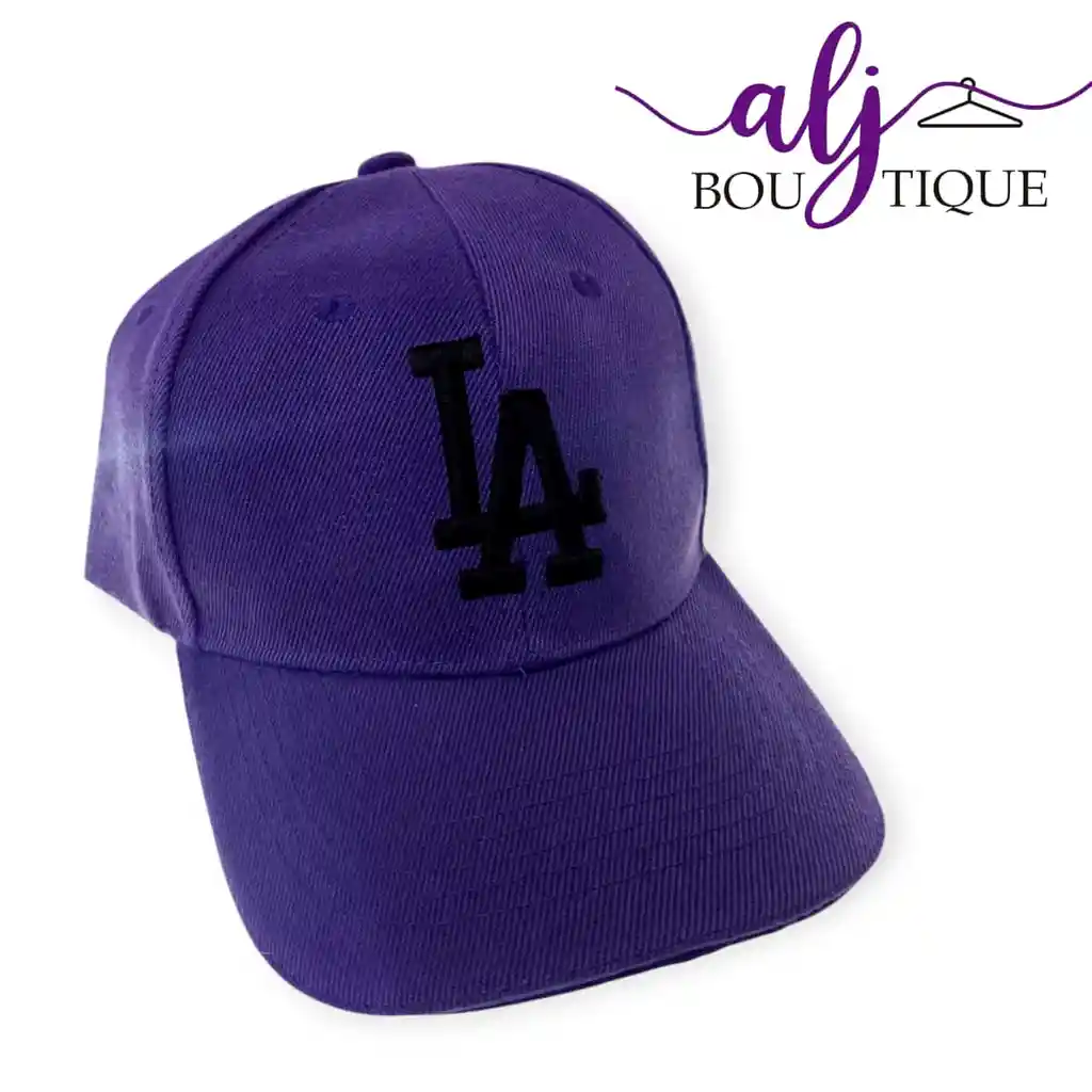 Gorra Morada Bordada