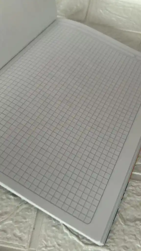 Cuaderno Cocido 100h Cuadros Niño Torreon Con Stickers