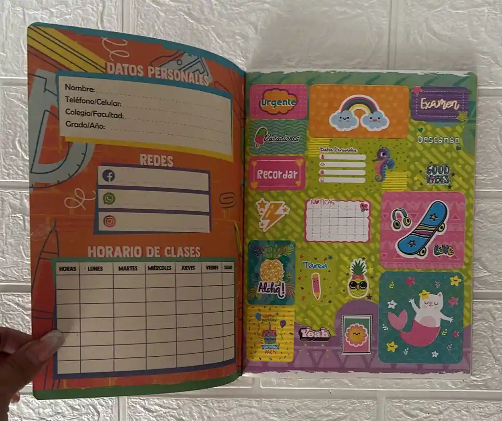 Cuaderno Cocido 100h Cuadros Niña Torreon Con Stickers