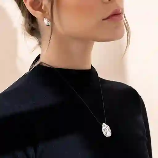 Ave María Cuerito + Aretes Gota Plateados