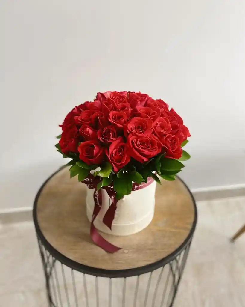 Cilindro De 48 Rosas Rojas