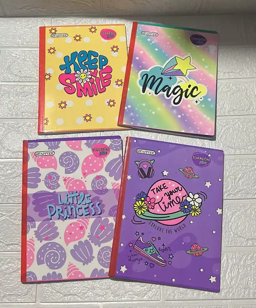 Cuaderno Cocido 50h Cuadros Niña Torreon Con Stickers