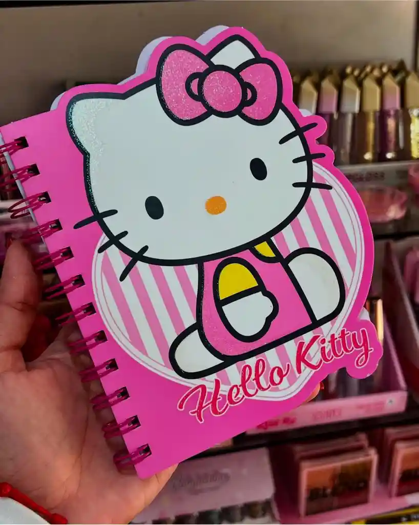 Libreta Hello Kitty Corazon De Rayas