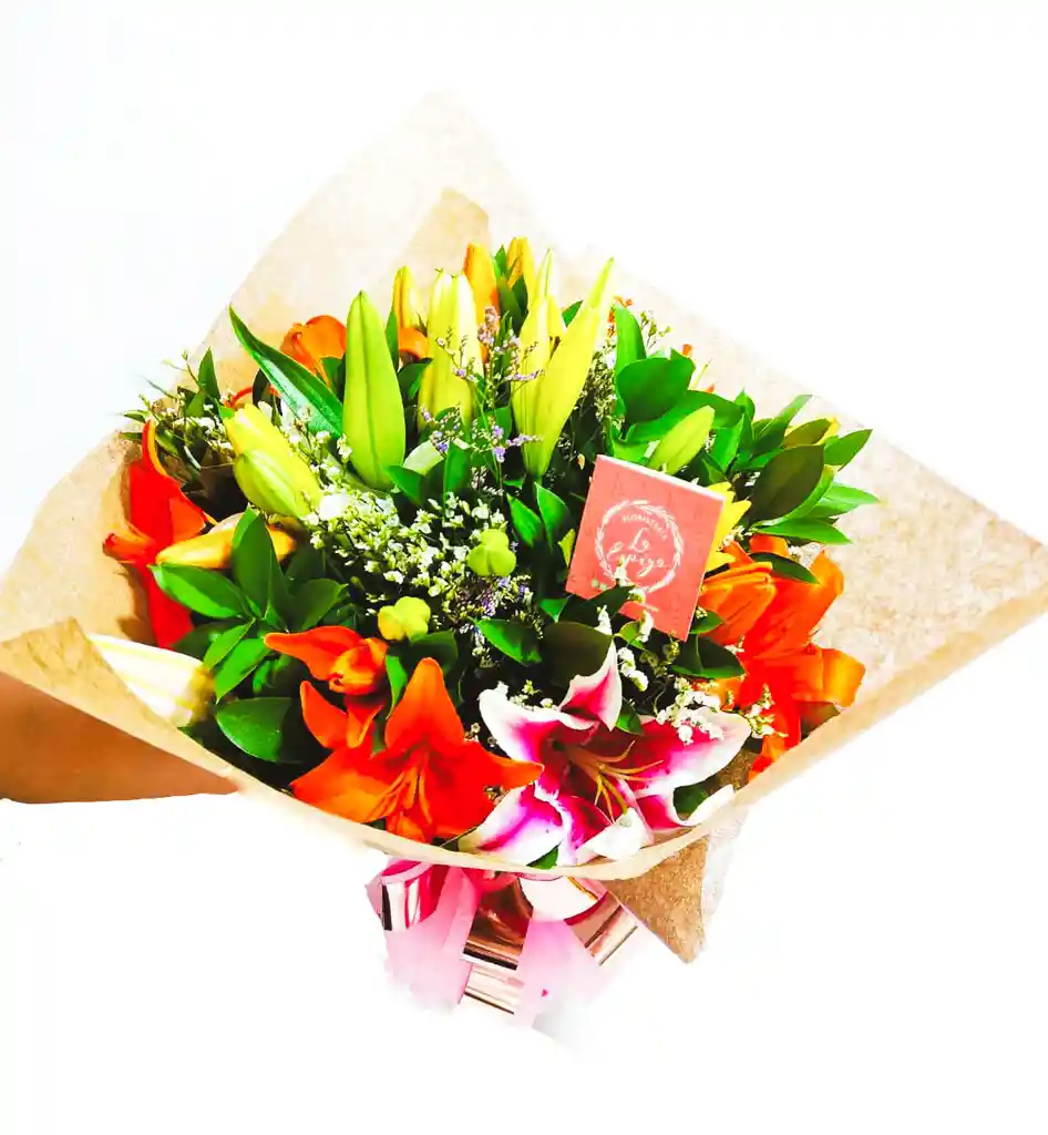 Bouquet De Lirios
