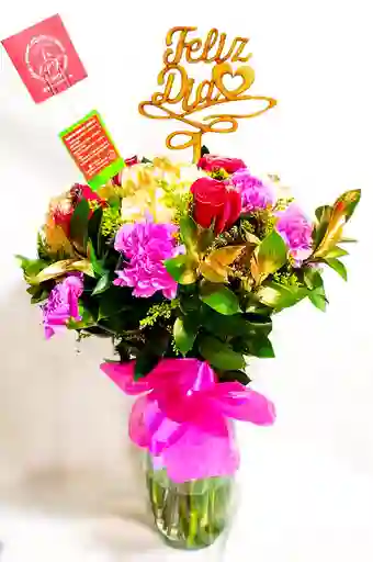 Florero Con Claveles Y Rosas